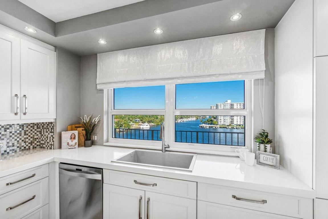 SEAGATE MANOR CONDO - Residential