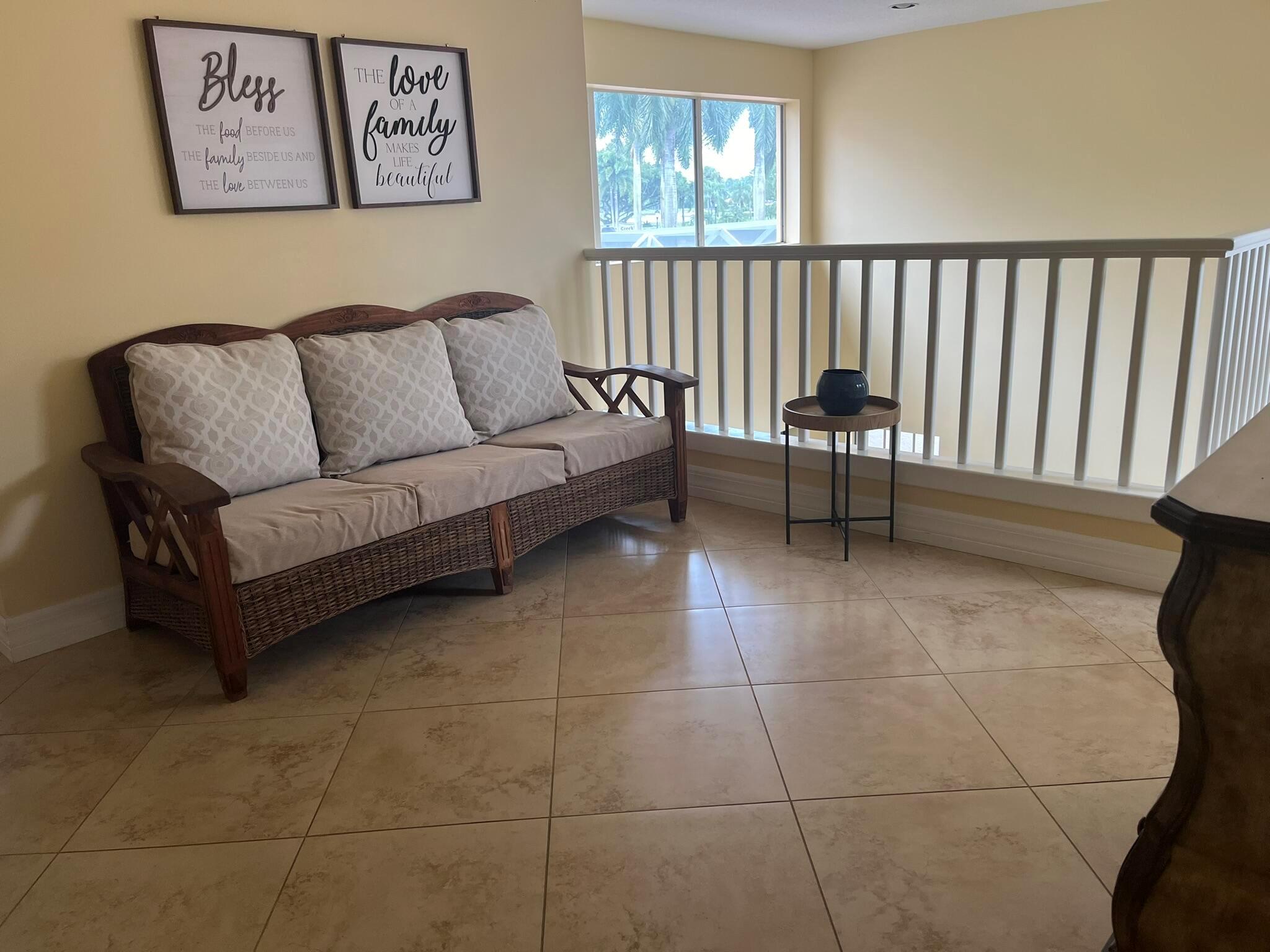 IBIS GOLF AND COUNTRY CLU - Residential Lease