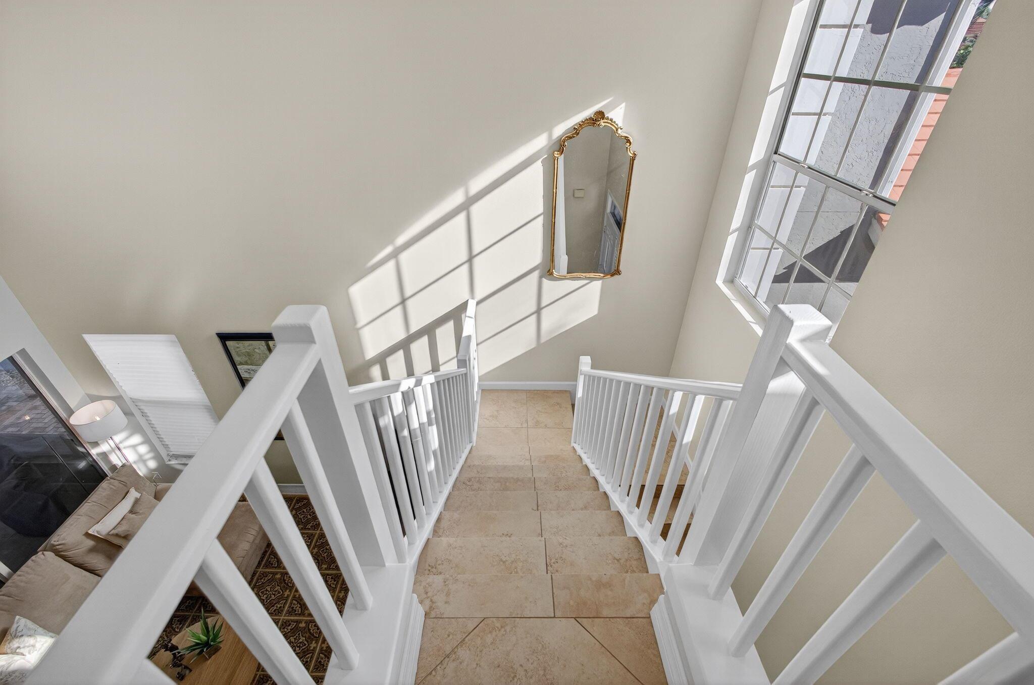 IBIS GOLF AND COUNTRY CLU - Residential Lease