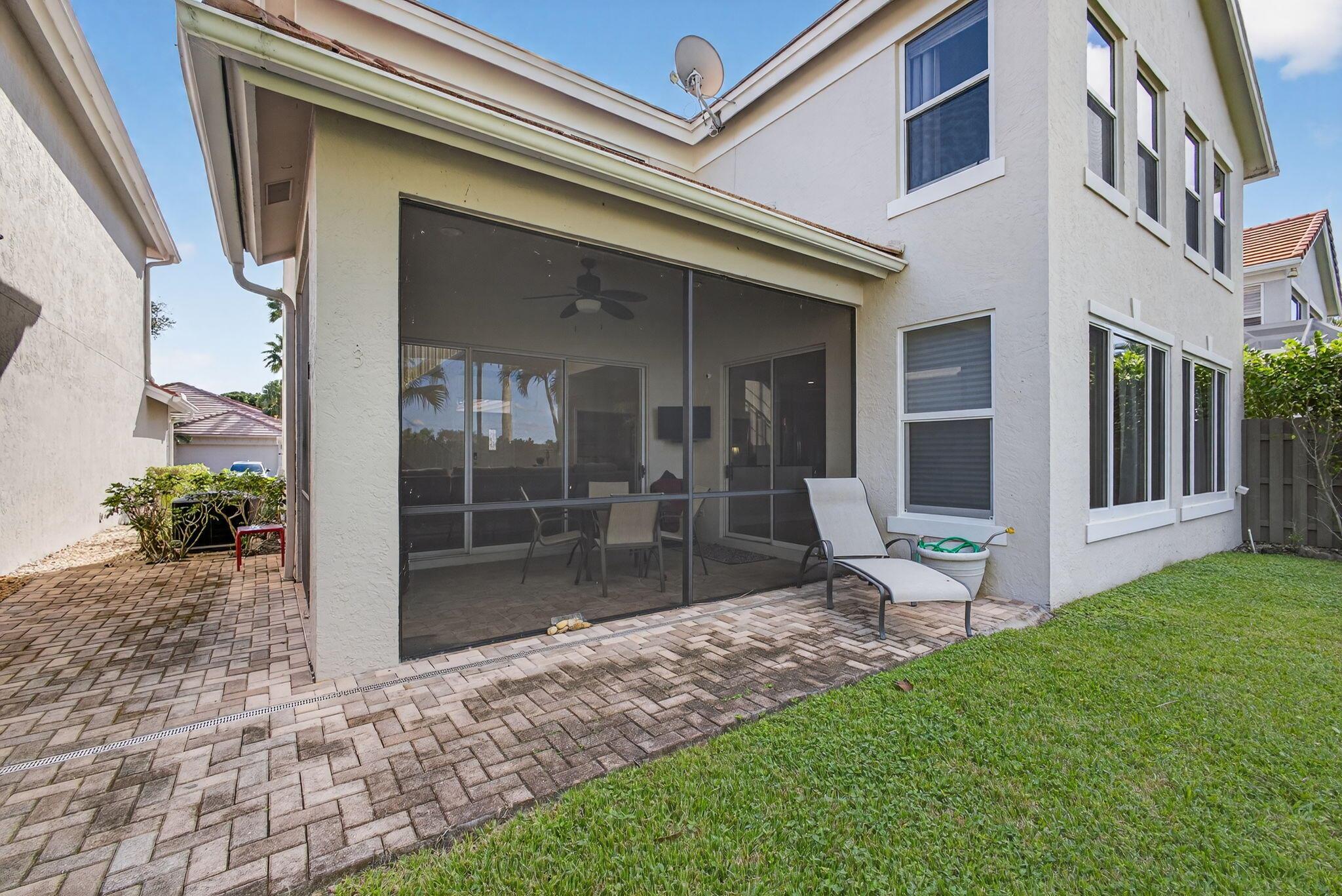 IBIS GOLF AND COUNTRY CLU - Residential Lease