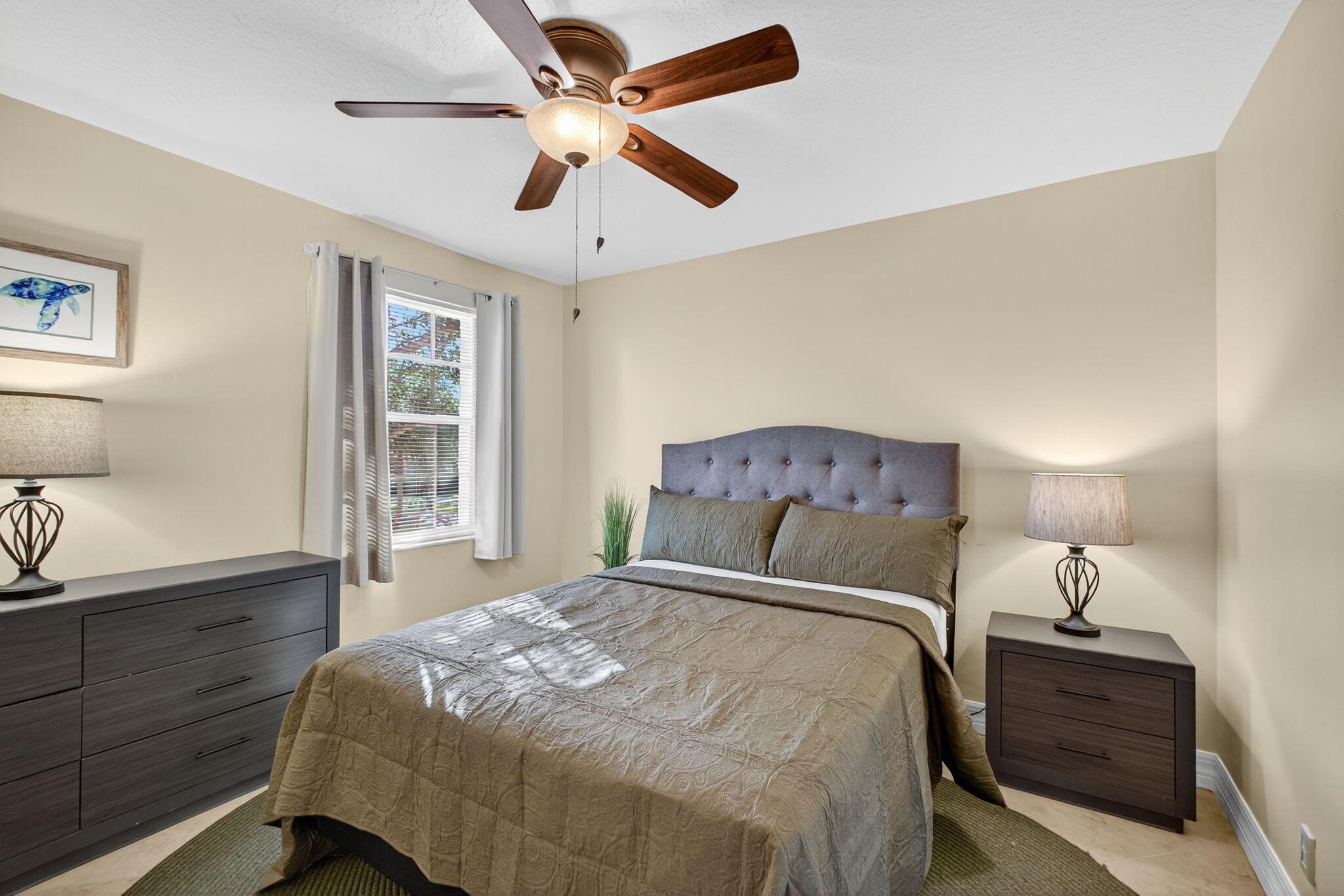 IBIS GOLF AND COUNTRY CLU - Residential Lease