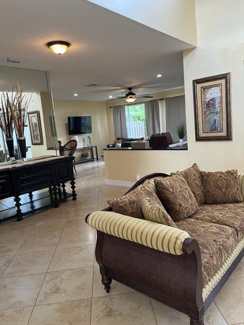 IBIS GOLF AND COUNTRY CLU - Residential Lease