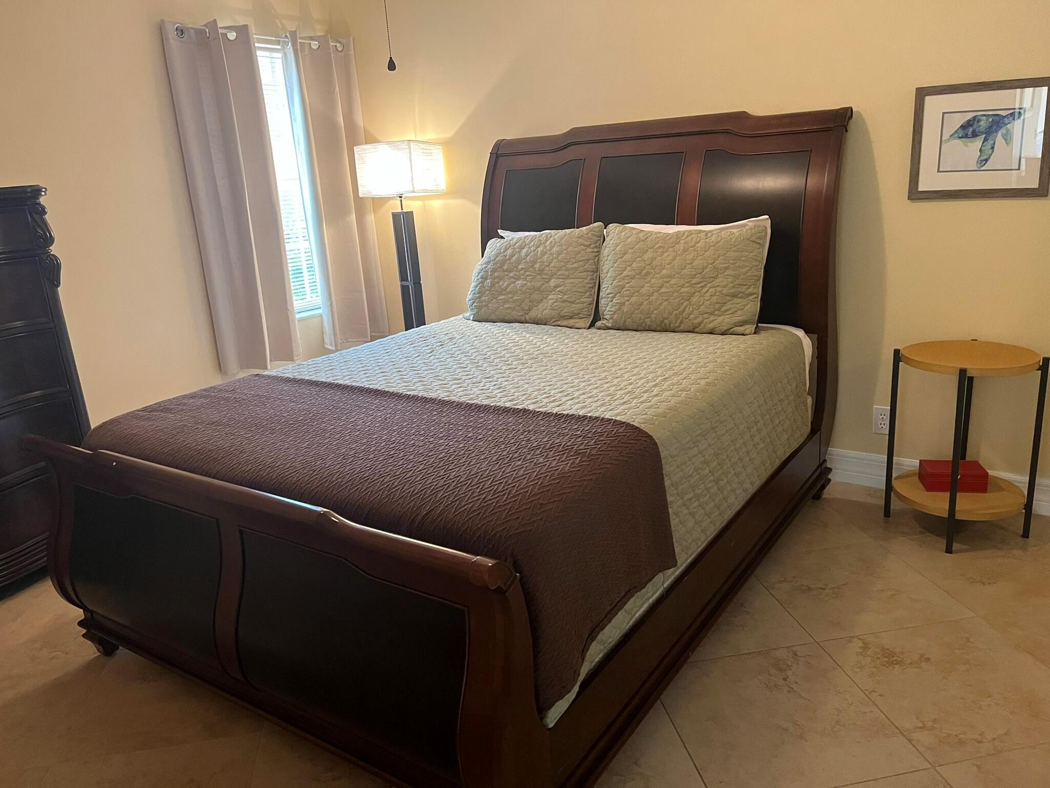 IBIS GOLF AND COUNTRY CLU - Residential Lease