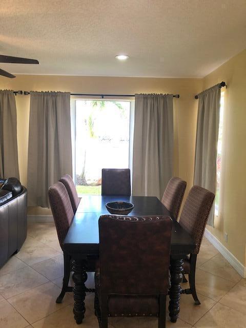 IBIS GOLF AND COUNTRY CLU - Residential Lease