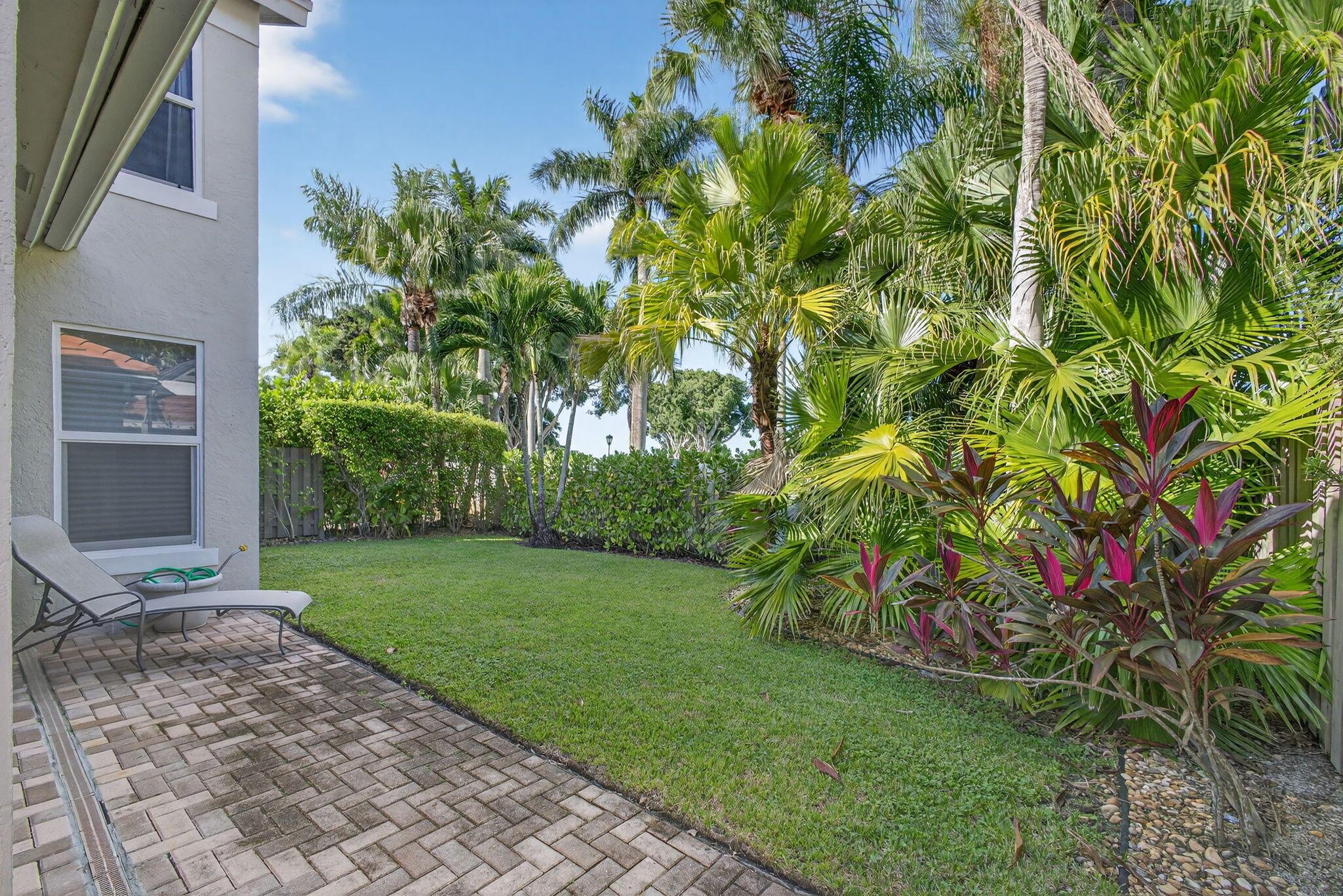 IBIS GOLF AND COUNTRY CLU - Residential Lease