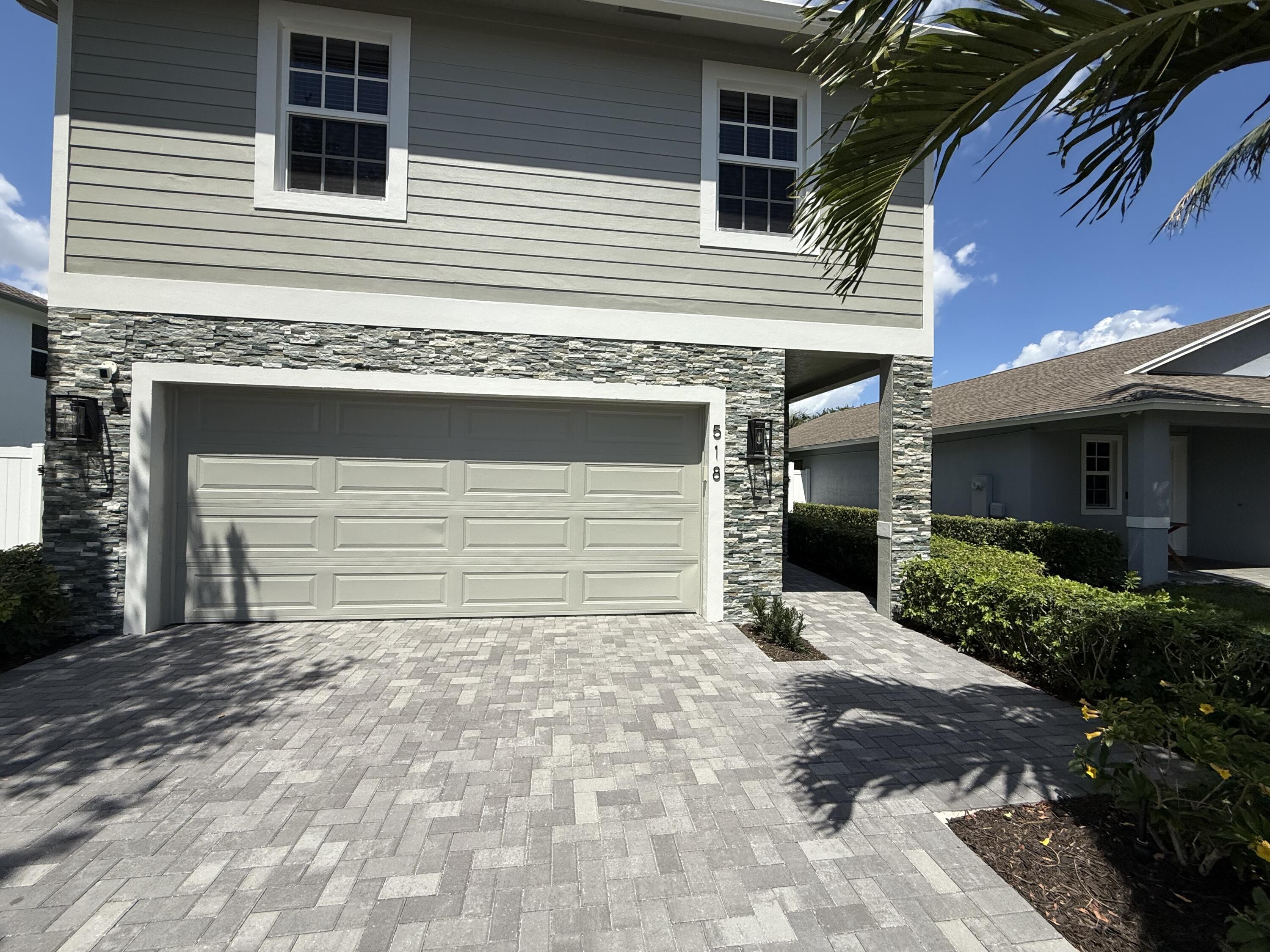 518 Lucky Lane