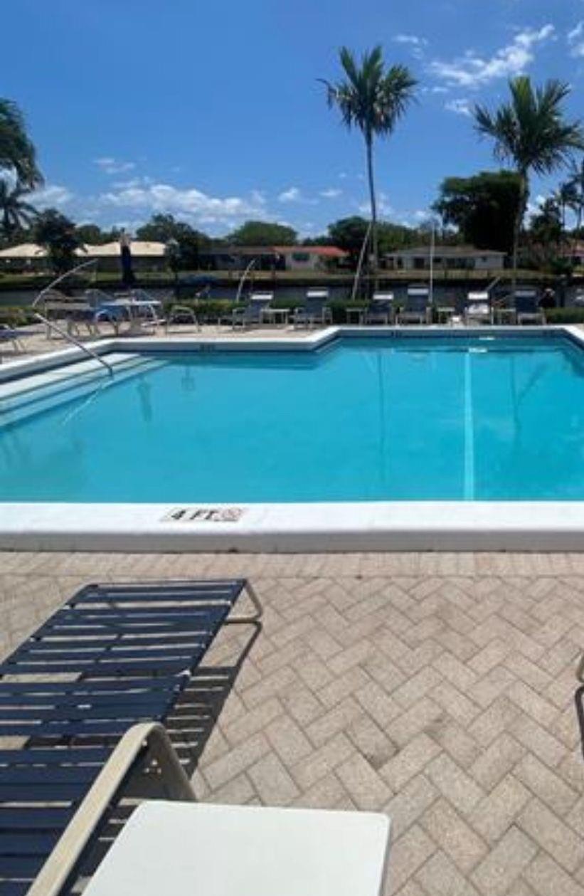 140 Cypress Club Dr 409