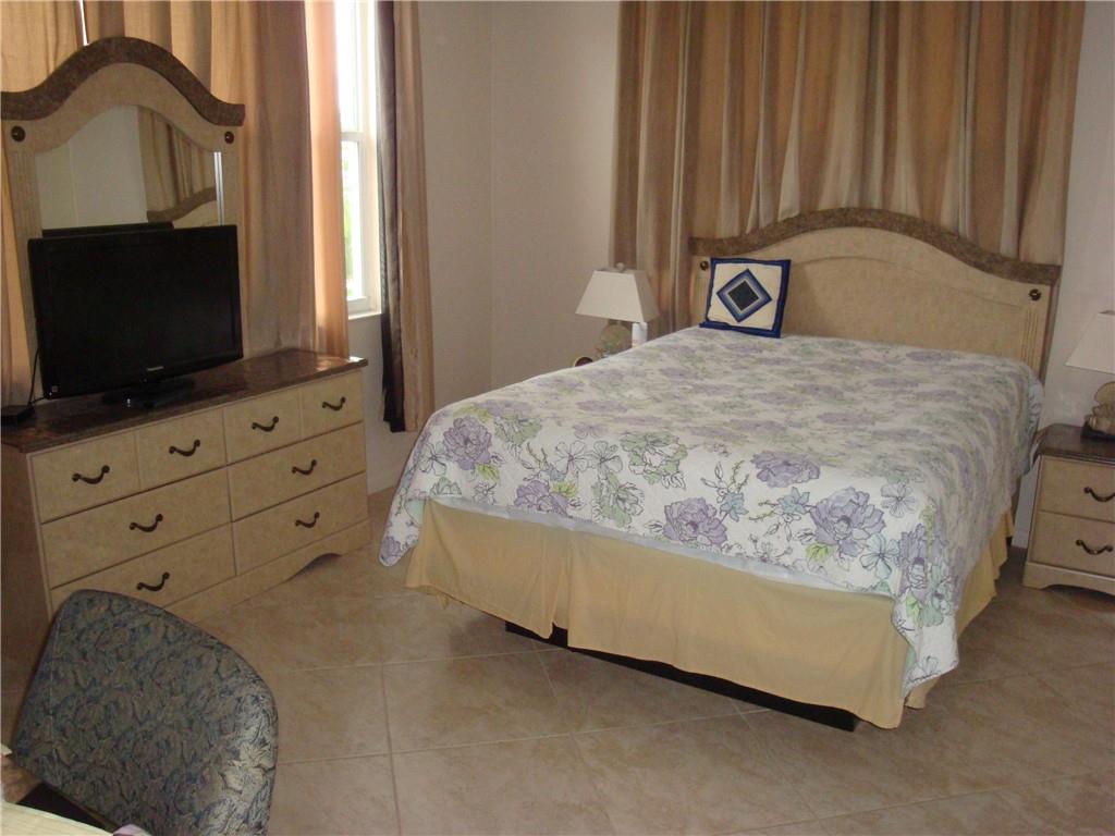 PALM SPRINGS 2 - Residential