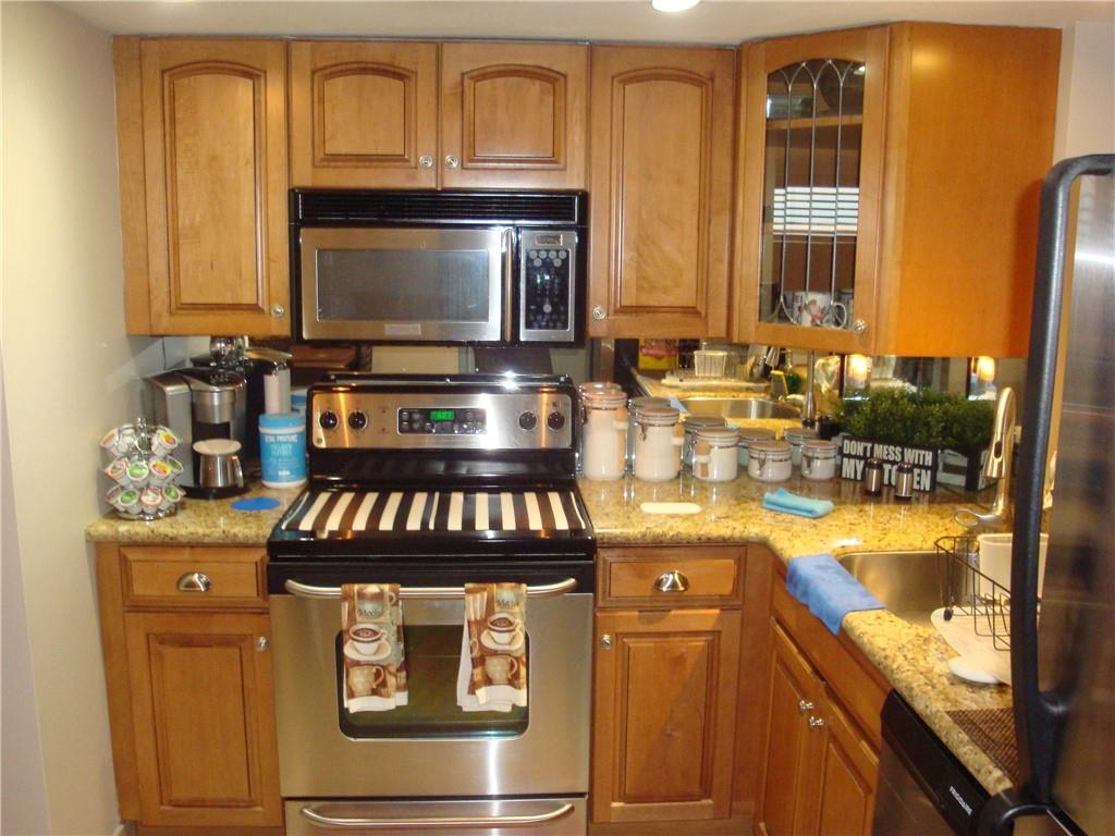 PALM SPRINGS 2 - Residential