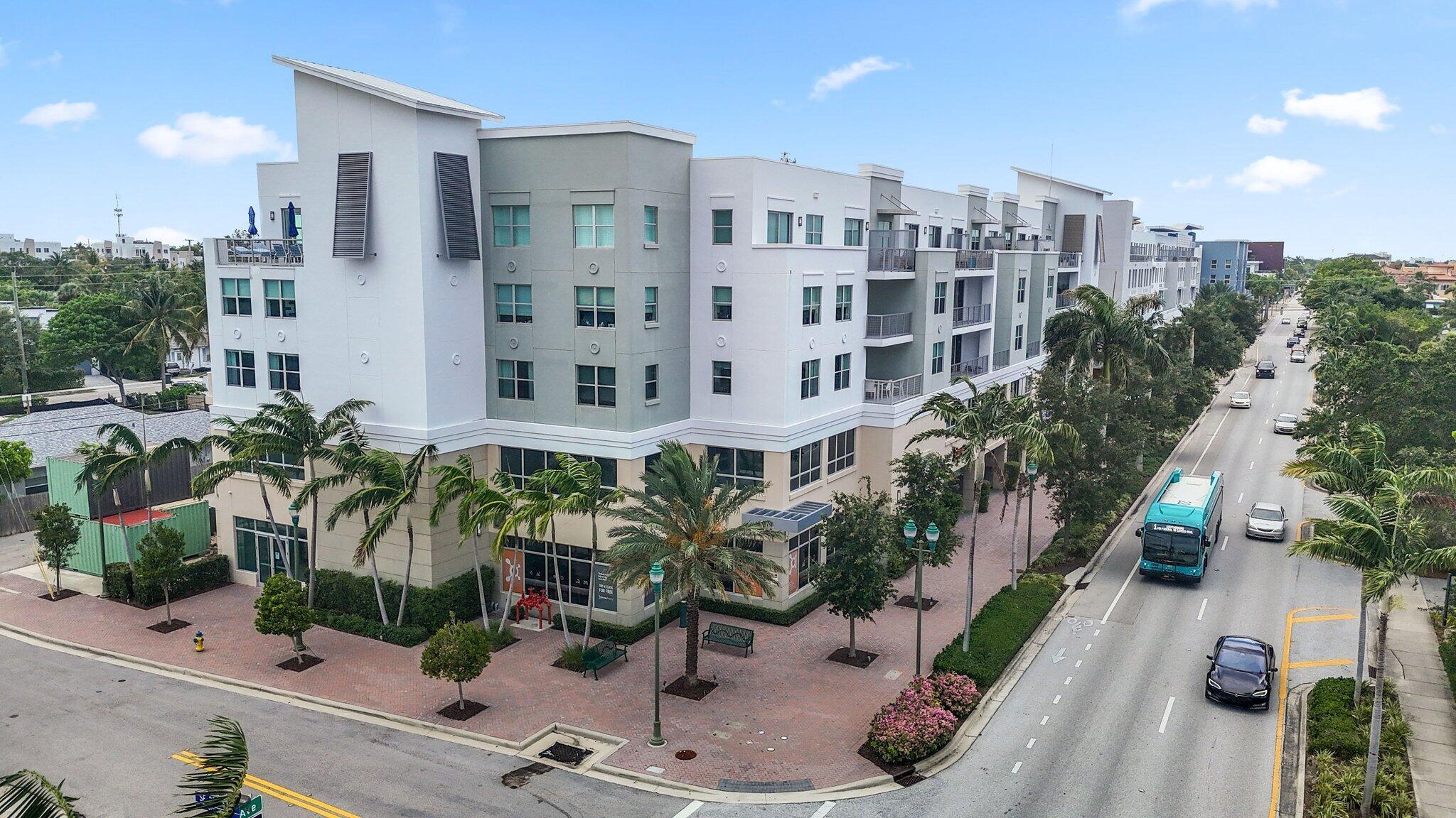 236 SE Fifth Avenue 405