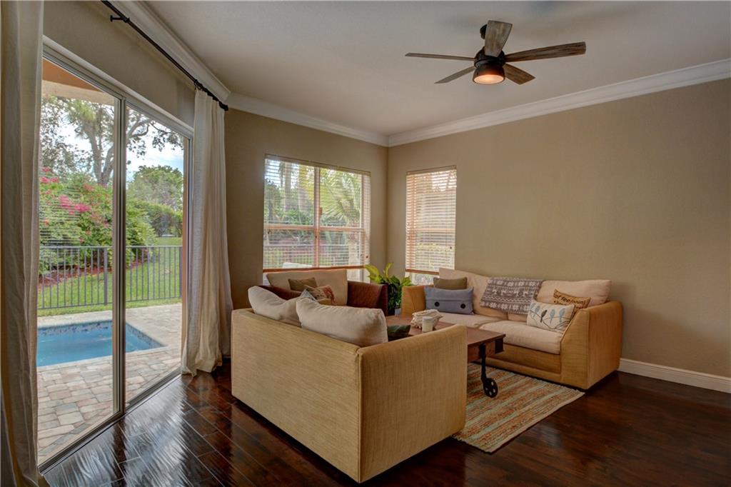 Parkland Isles - Residential