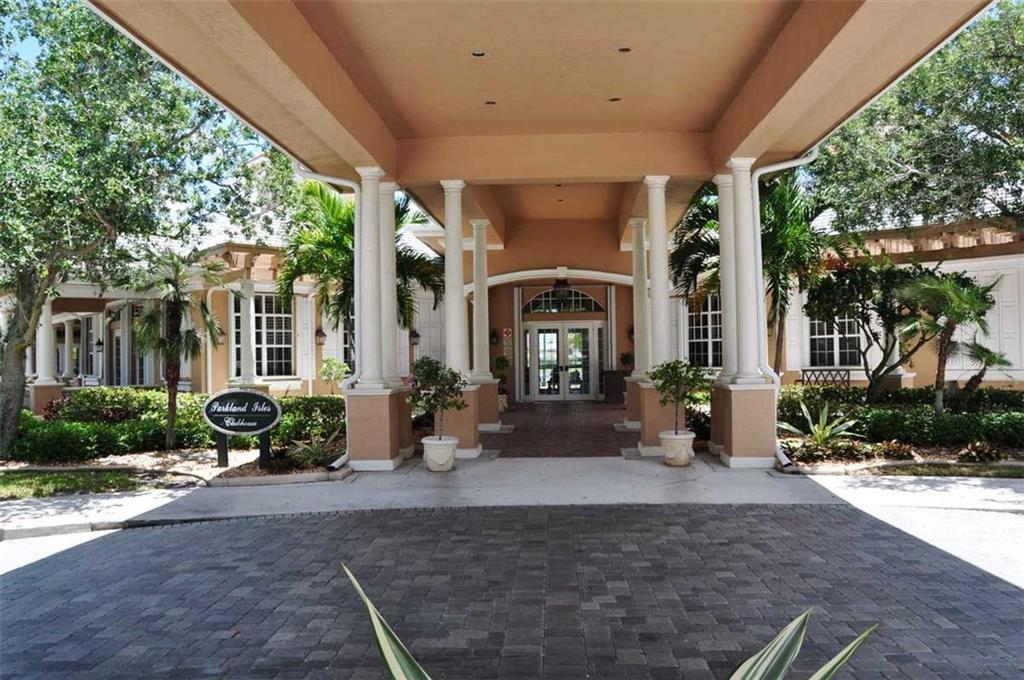 Parkland Isles - Residential