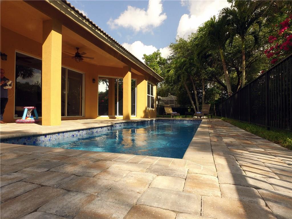 Parkland Isles - Residential