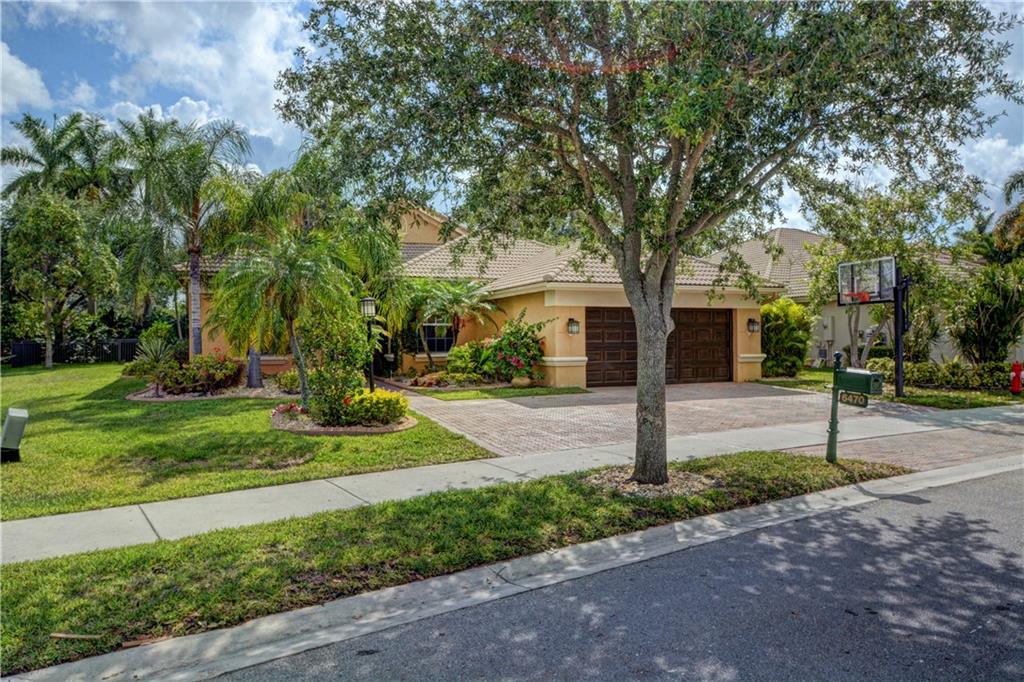 Parkland Isles - Residential