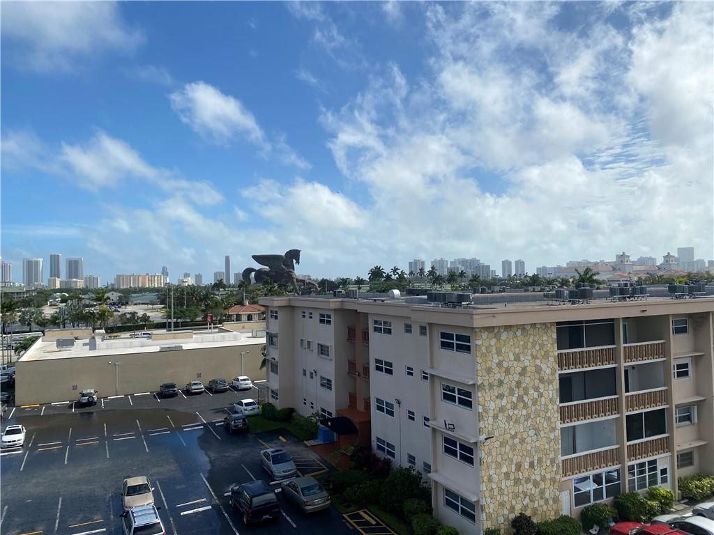 Gulfstream Third Gardens - Residential