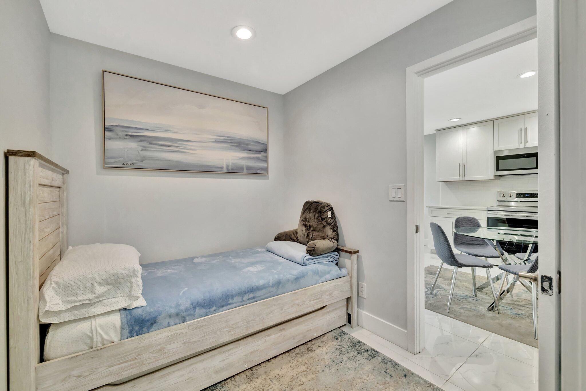 OCEAN VILLAGE - Residential