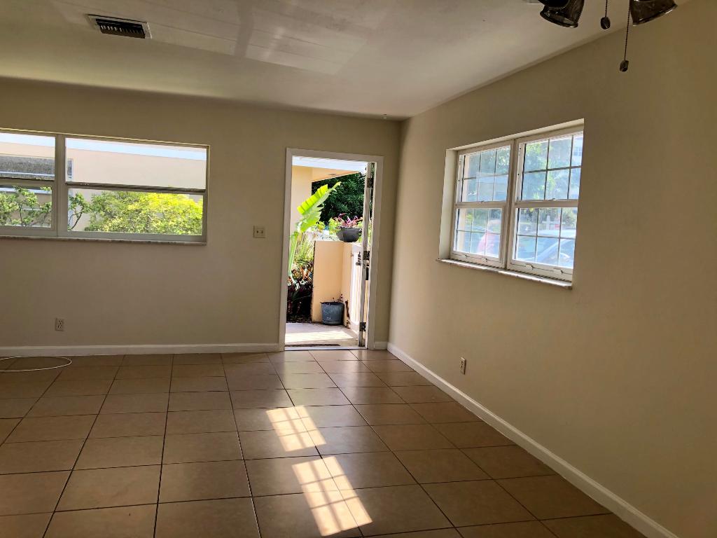 DEERFIELD BEACH - Residential Lease