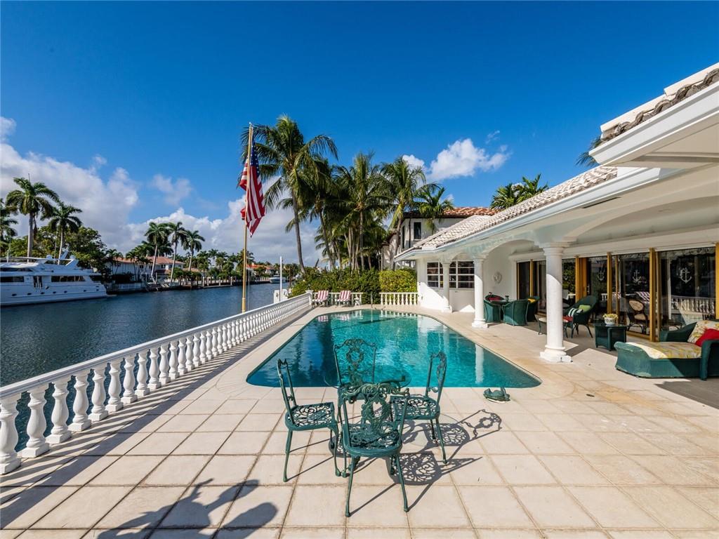 Del Lago Isle 42-2 B - Residential