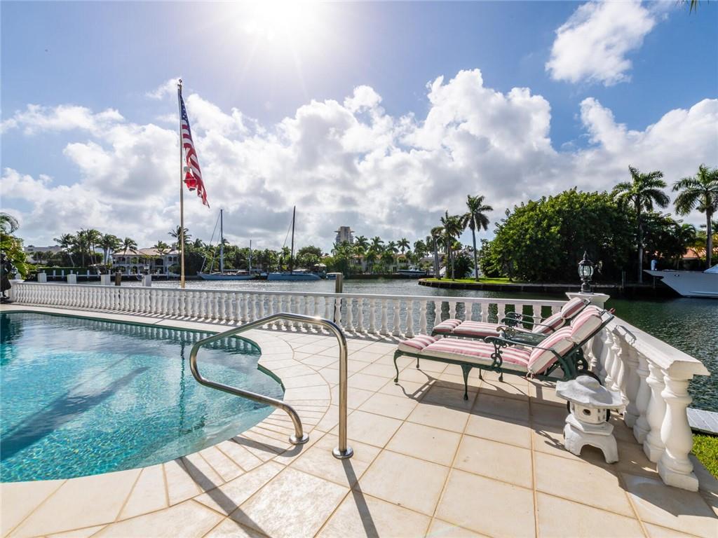 Del Lago Isle 42-2 B - Residential