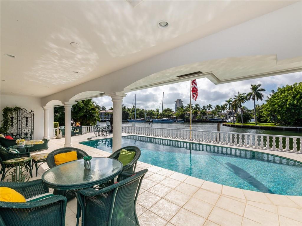 Del Lago Isle 42-2 B - Residential