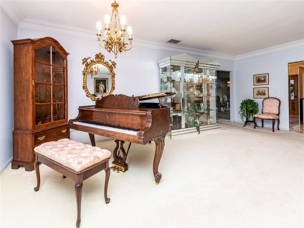 Del Lago Isle 42-2 B - Residential