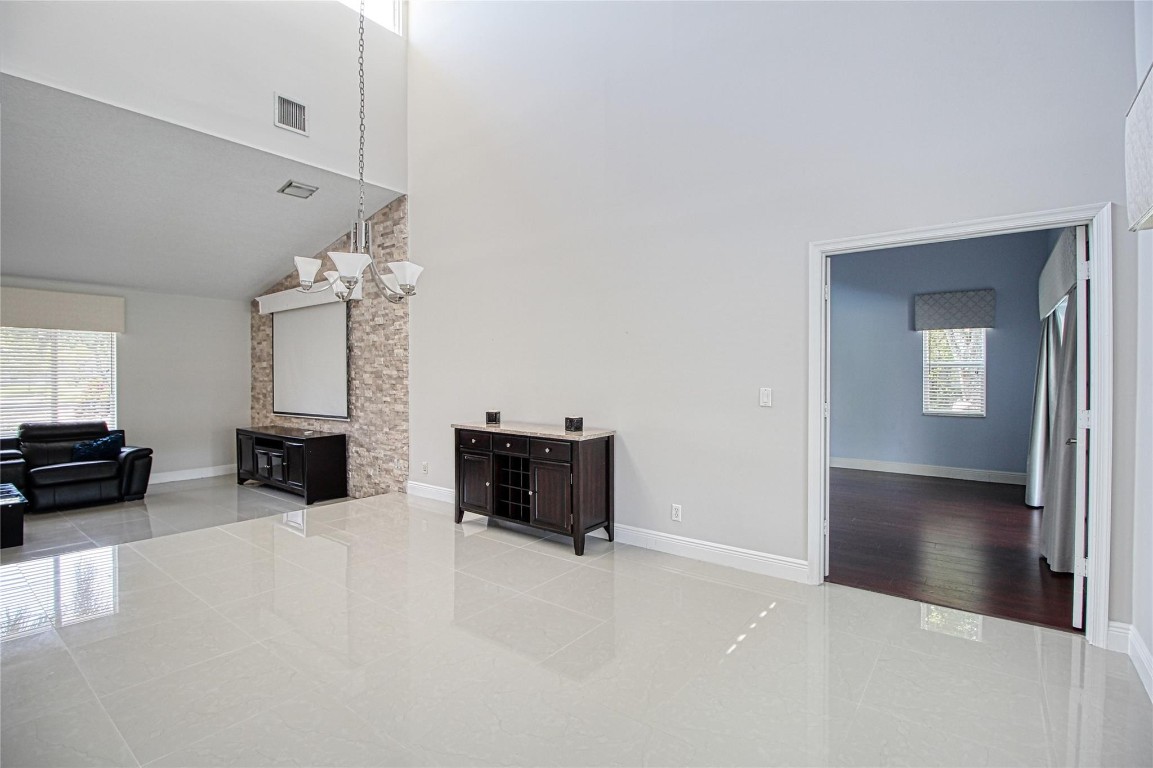 Pine Ridge North 127-29 B - Residential