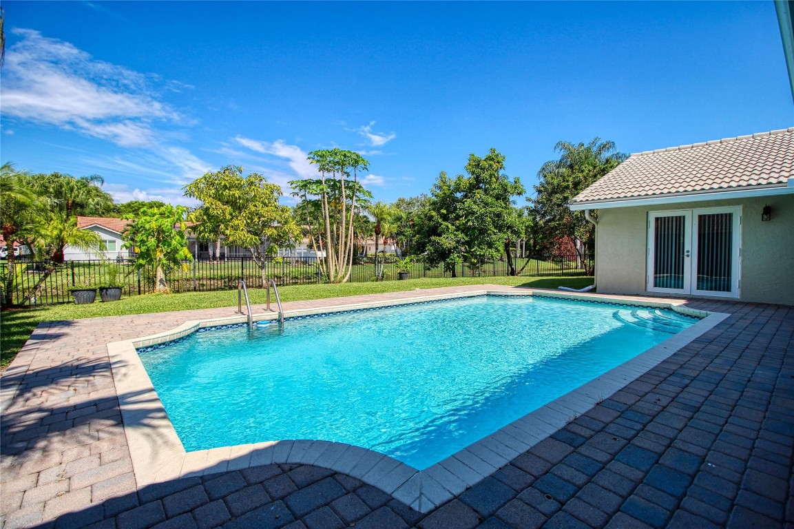 Pine Ridge North 127-29 B - Residential