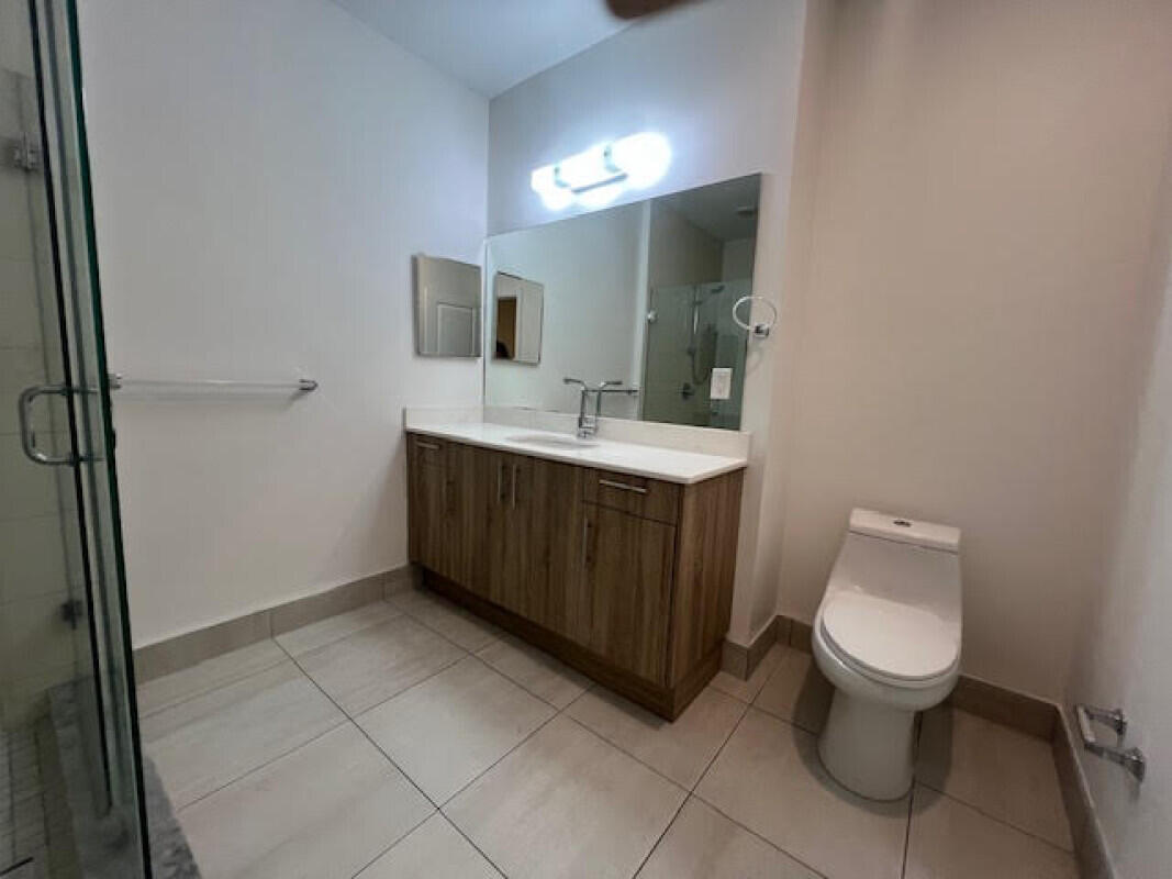 PALM BEACH FARMS CO 7 - Residential Lease