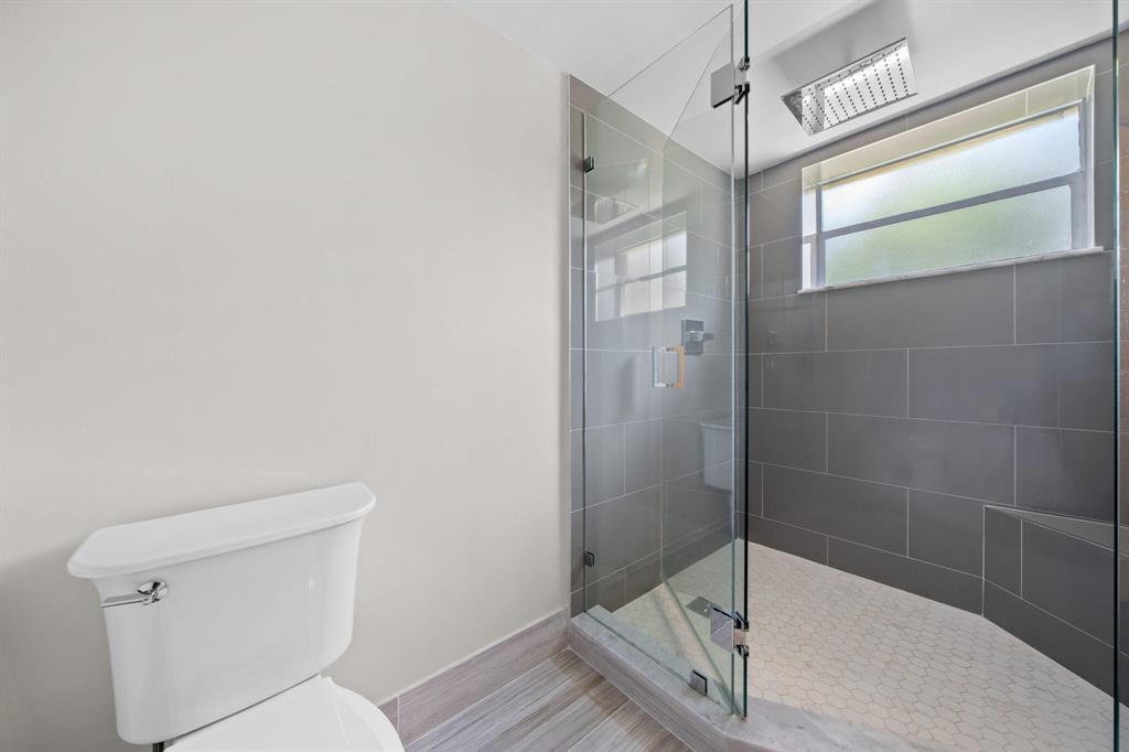 HAMMOCKS-LAKE FOREST CONDO - Residential