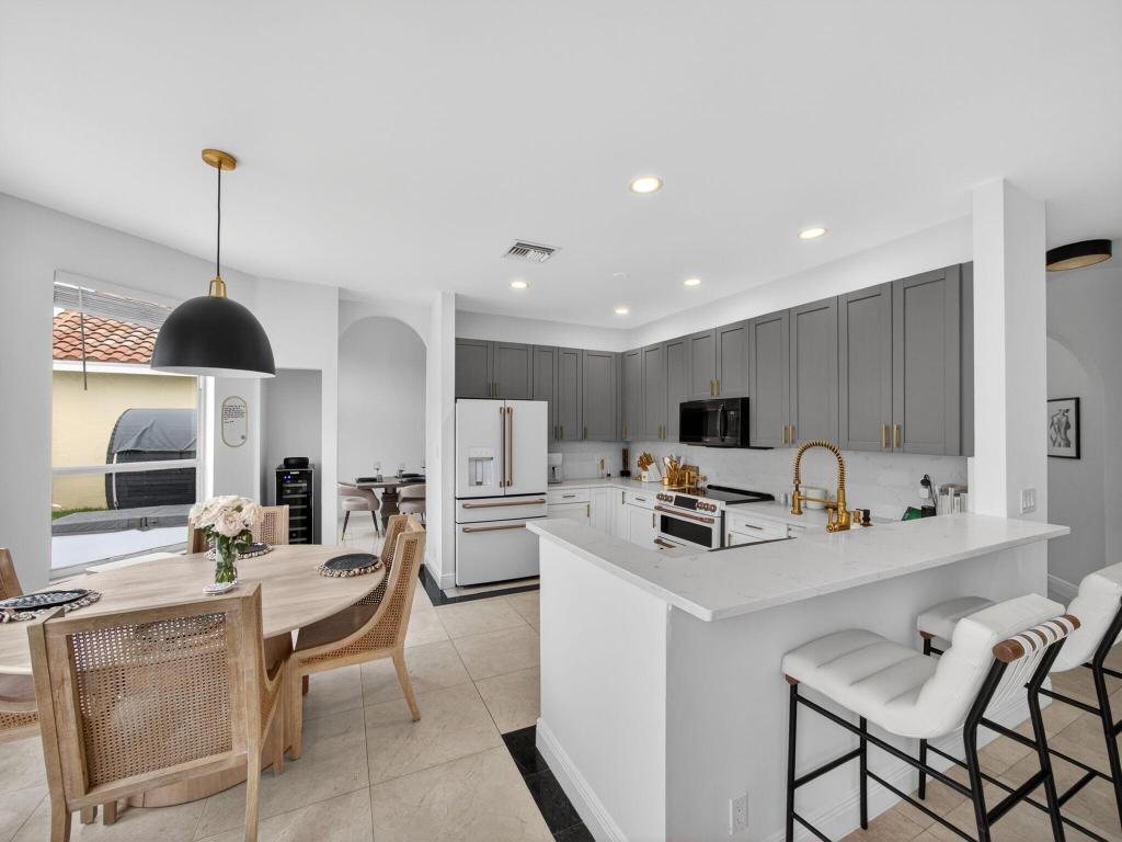 WINSTON TRAILS PAR 9A - Residential