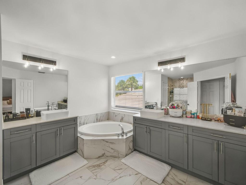 WINSTON TRAILS PAR 9A - Residential