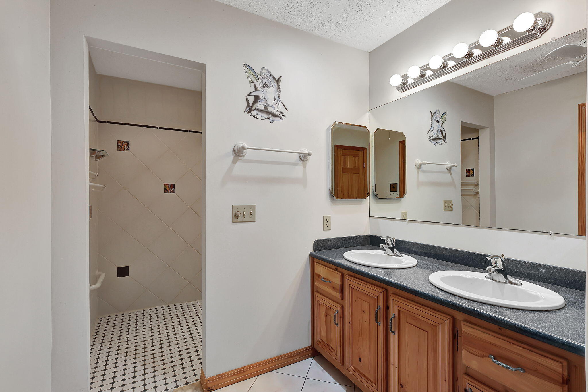 MARINERS LANDING - Residential Lease