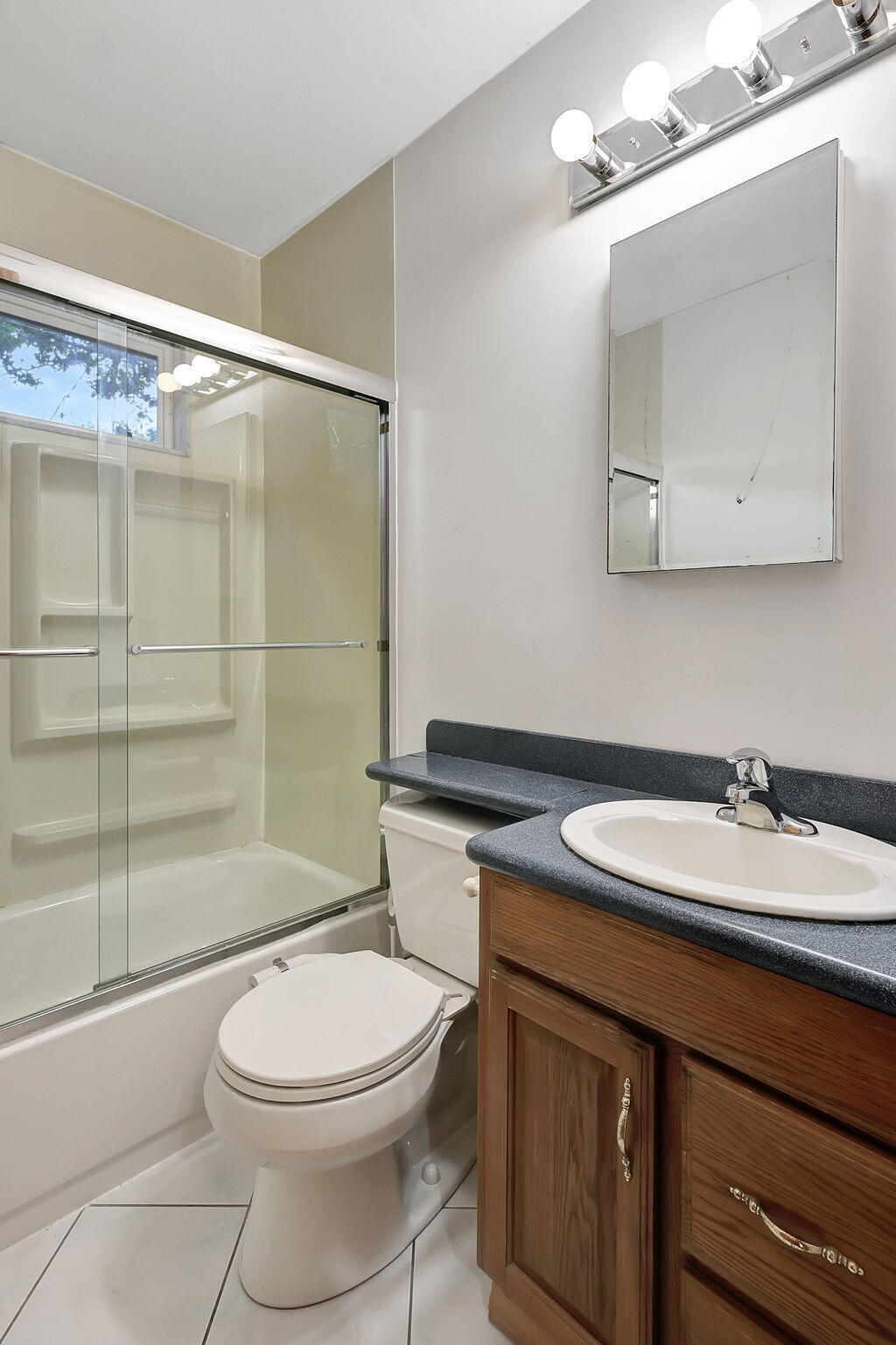 MARINERS LANDING - Residential Lease