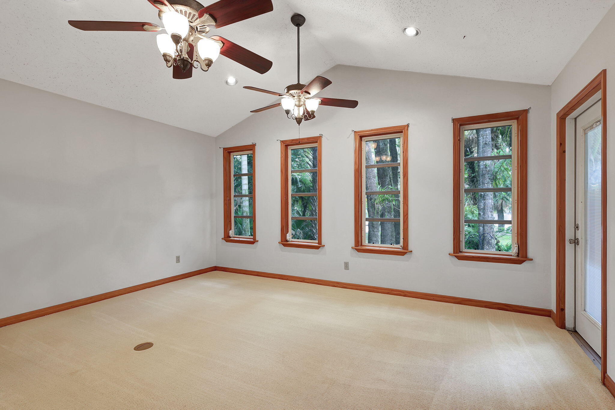 MARINERS LANDING - Residential Lease