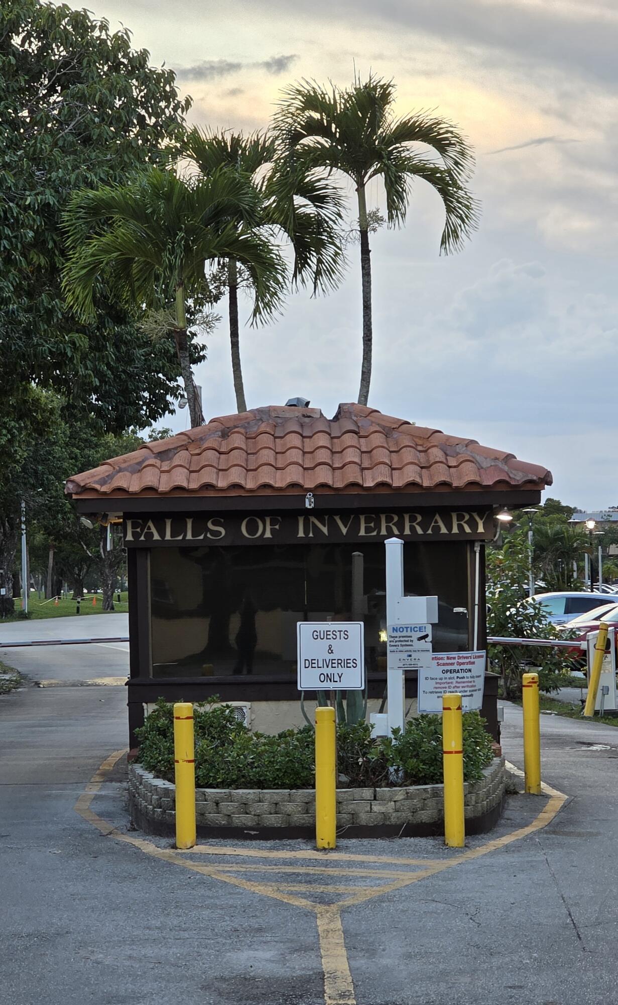 INVERRARY COUNTRY CLUB - Residential