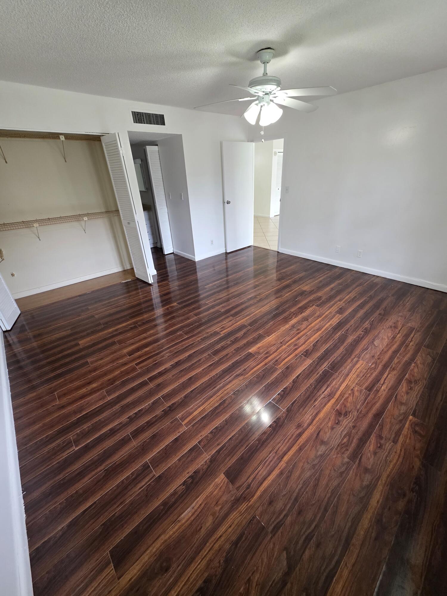 INVERRARY COUNTRY CLUB - Residential