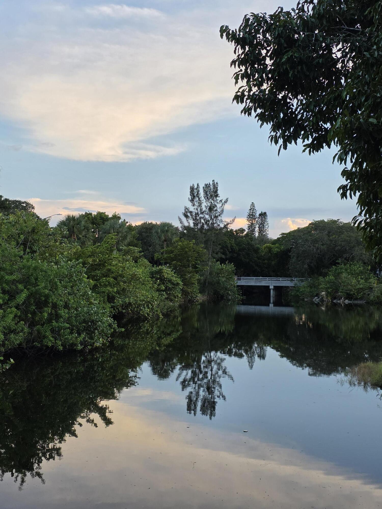 INVERRARY COUNTRY CLUB - Residential