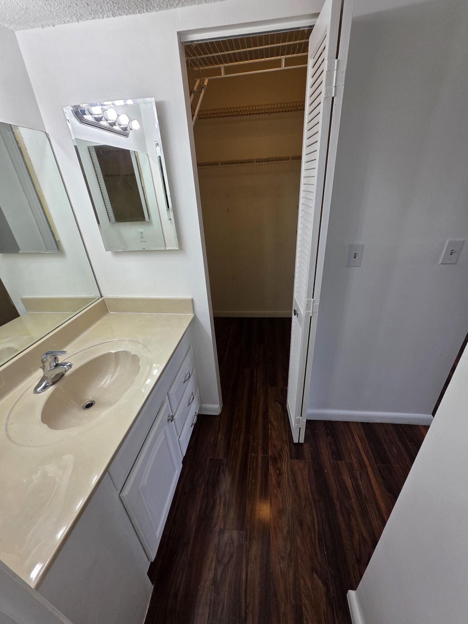 INVERRARY COUNTRY CLUB - Residential