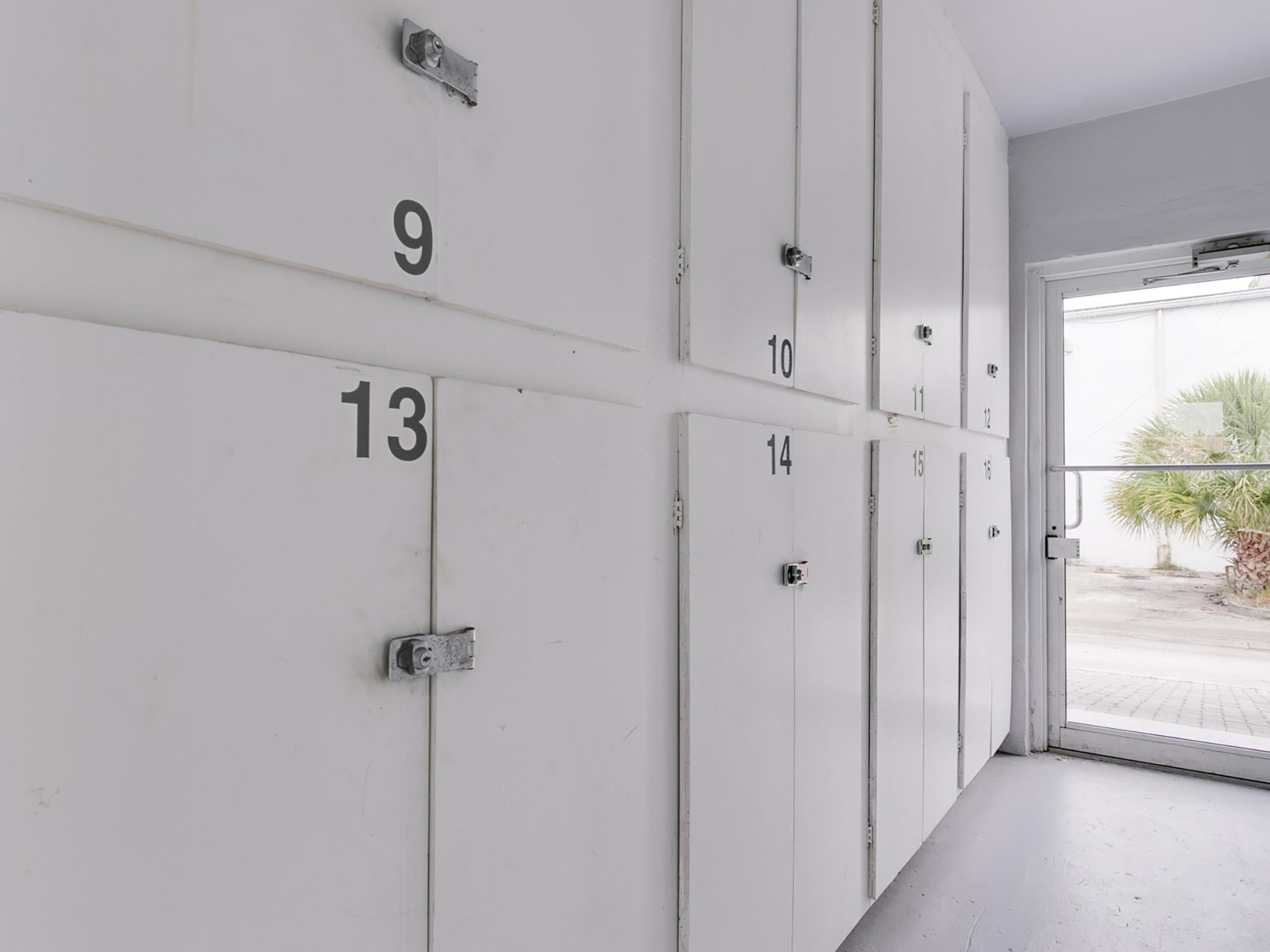 CORAL RIDGE PLACE CONDO - Residential Lease