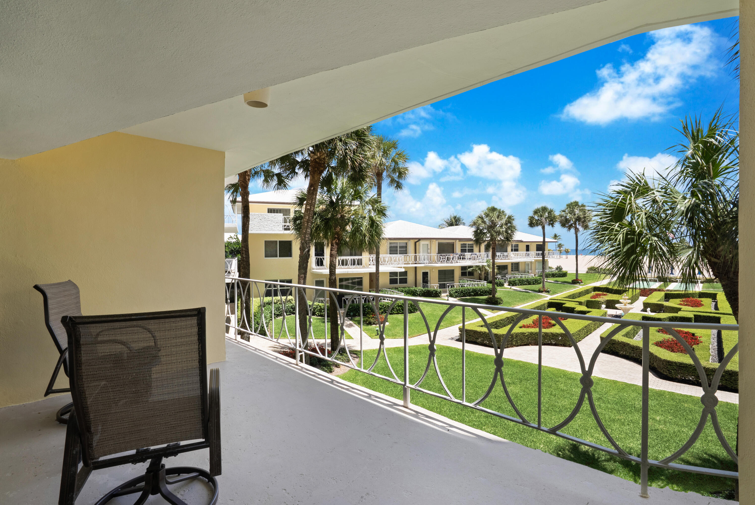 2000 S Ocean Lane 202