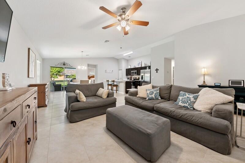 PORT ST LUCIE SECTION 4 - Residential