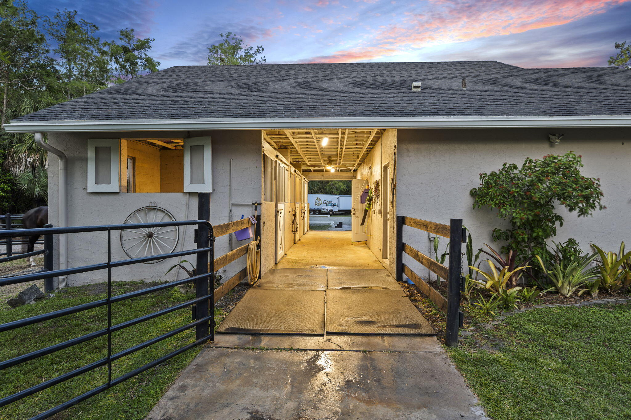 FOX TRAIL - Residential