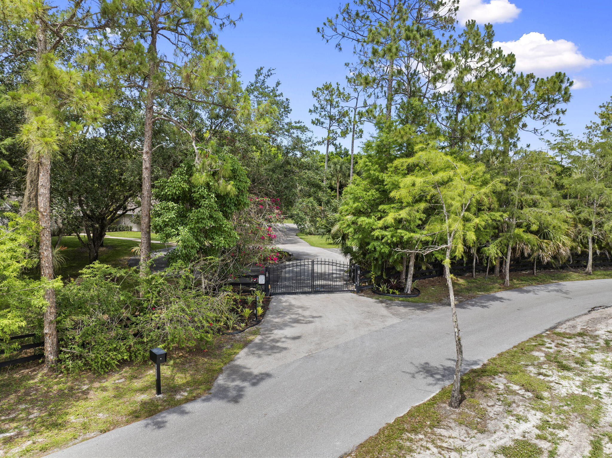 FOX TRAIL - Residential