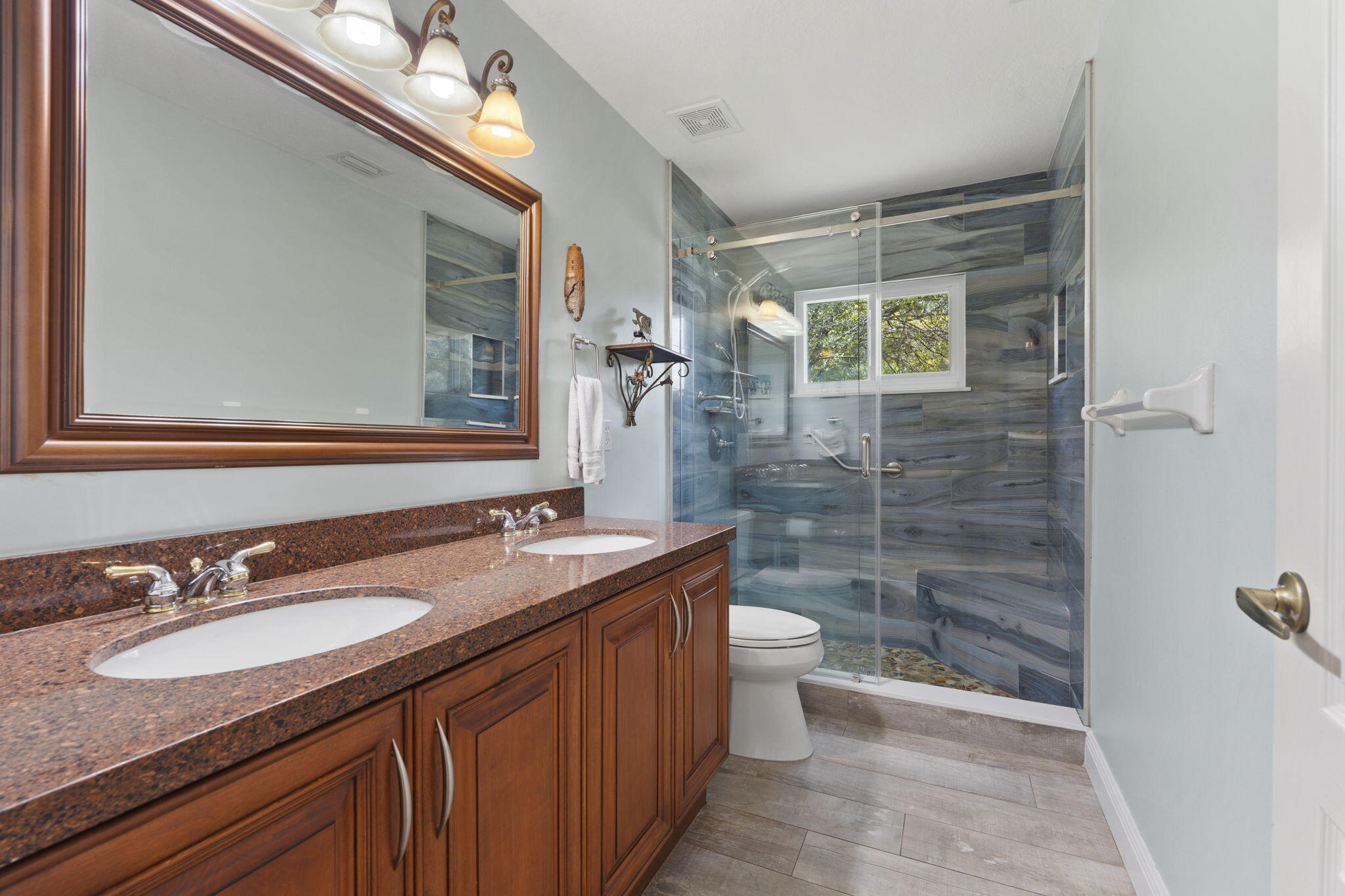 FOX TRAIL - Residential