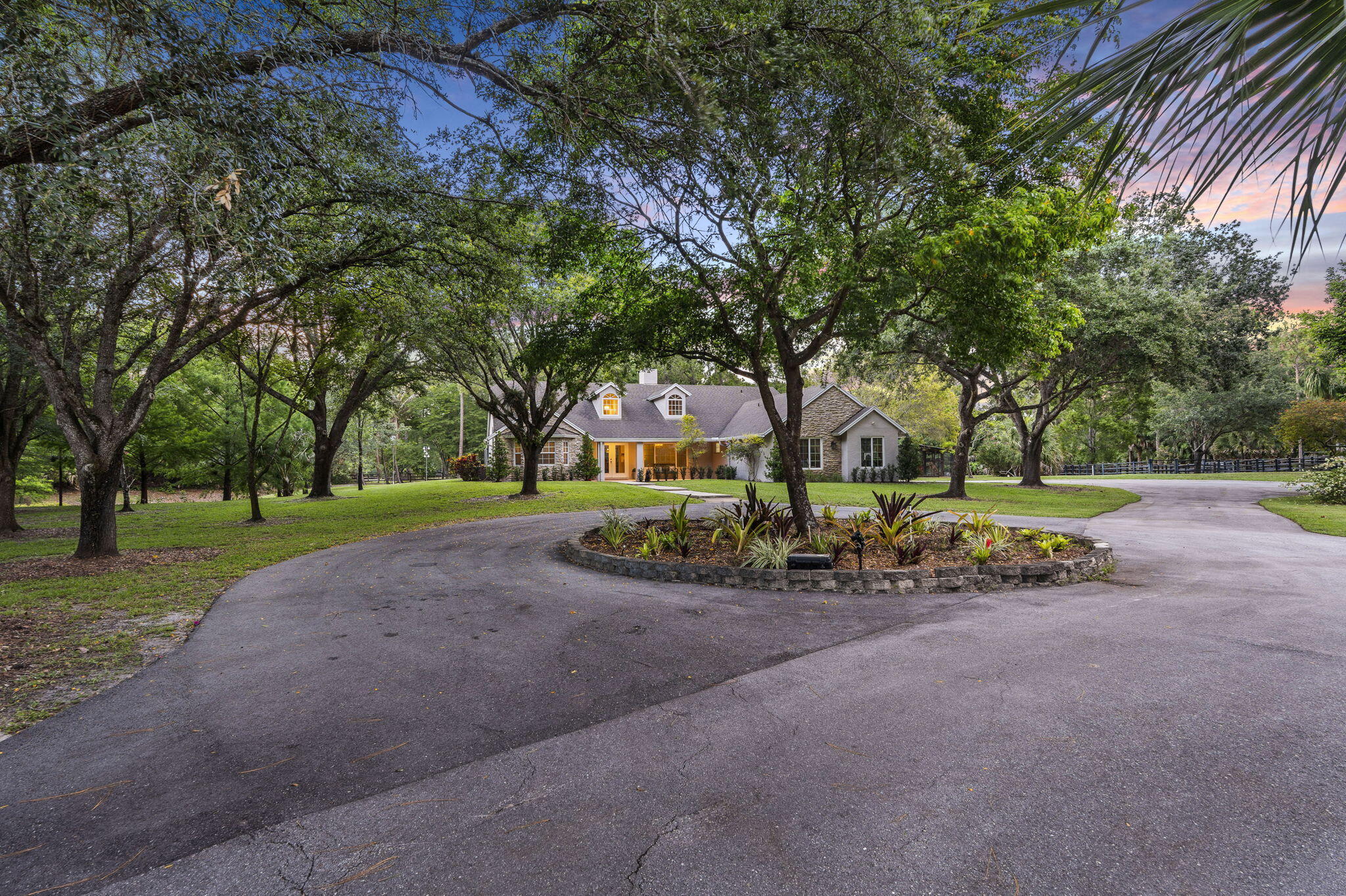 FOX TRAIL - Residential
