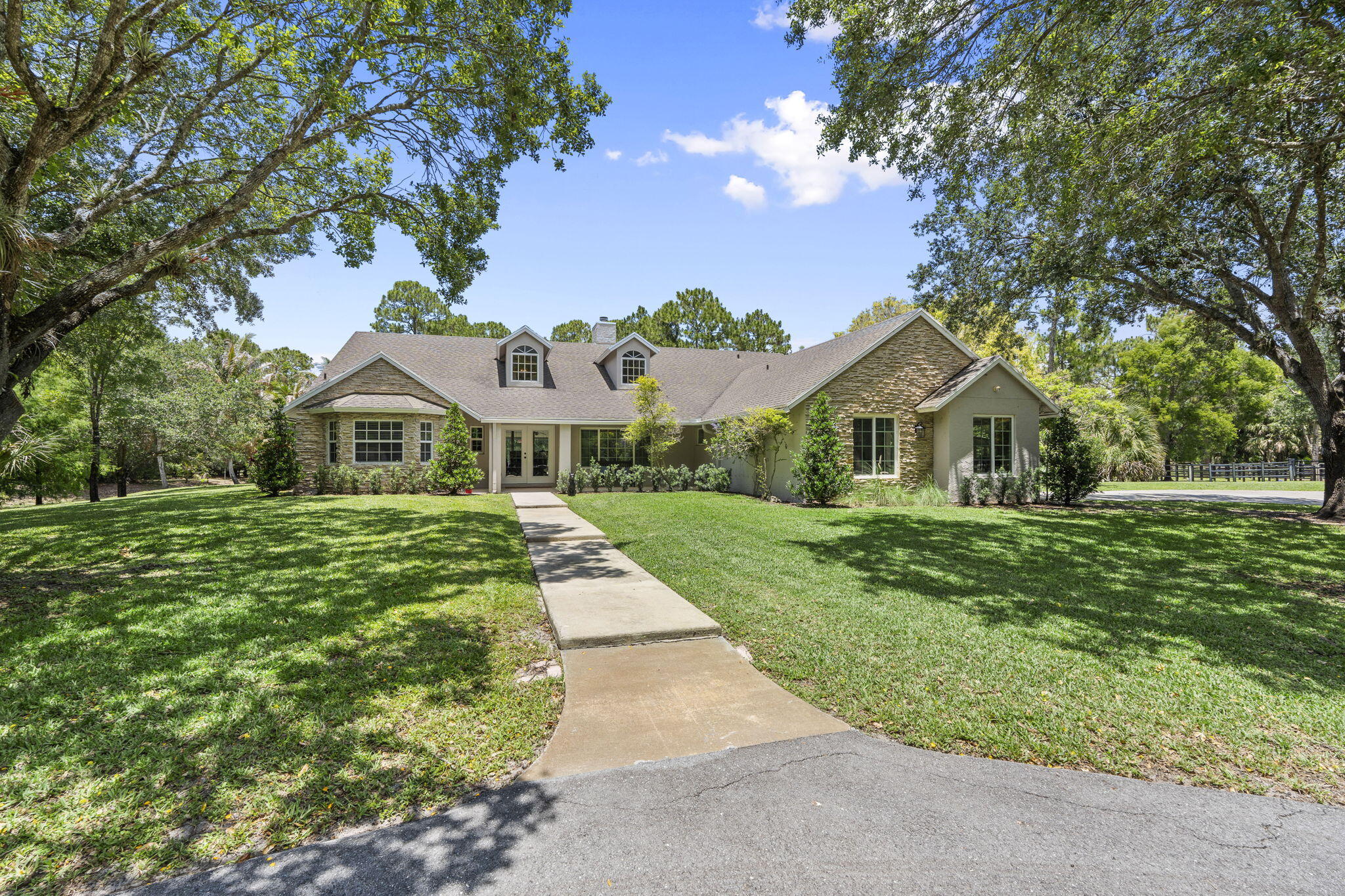 FOX TRAIL - Residential