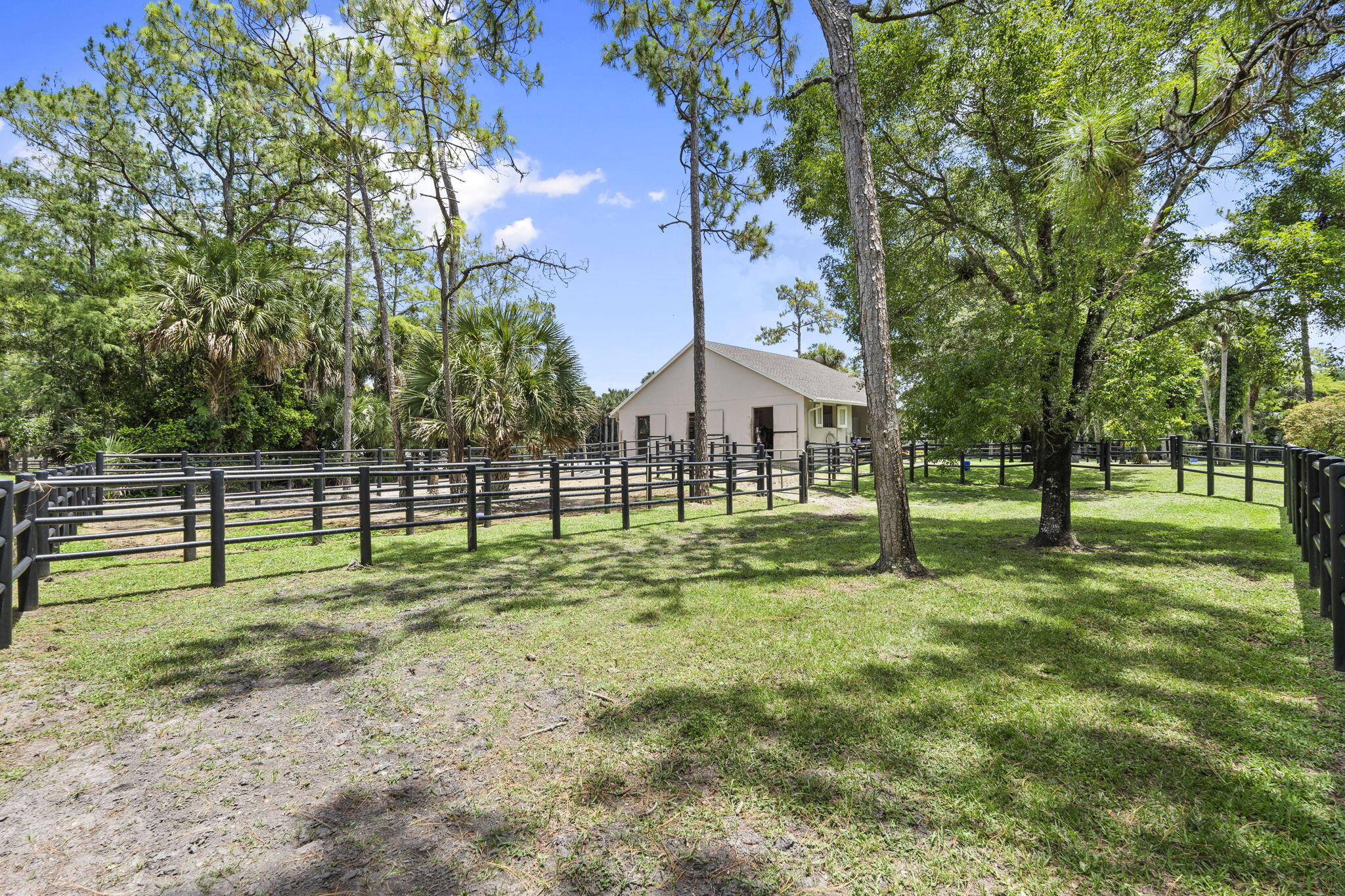 FOX TRAIL - Residential
