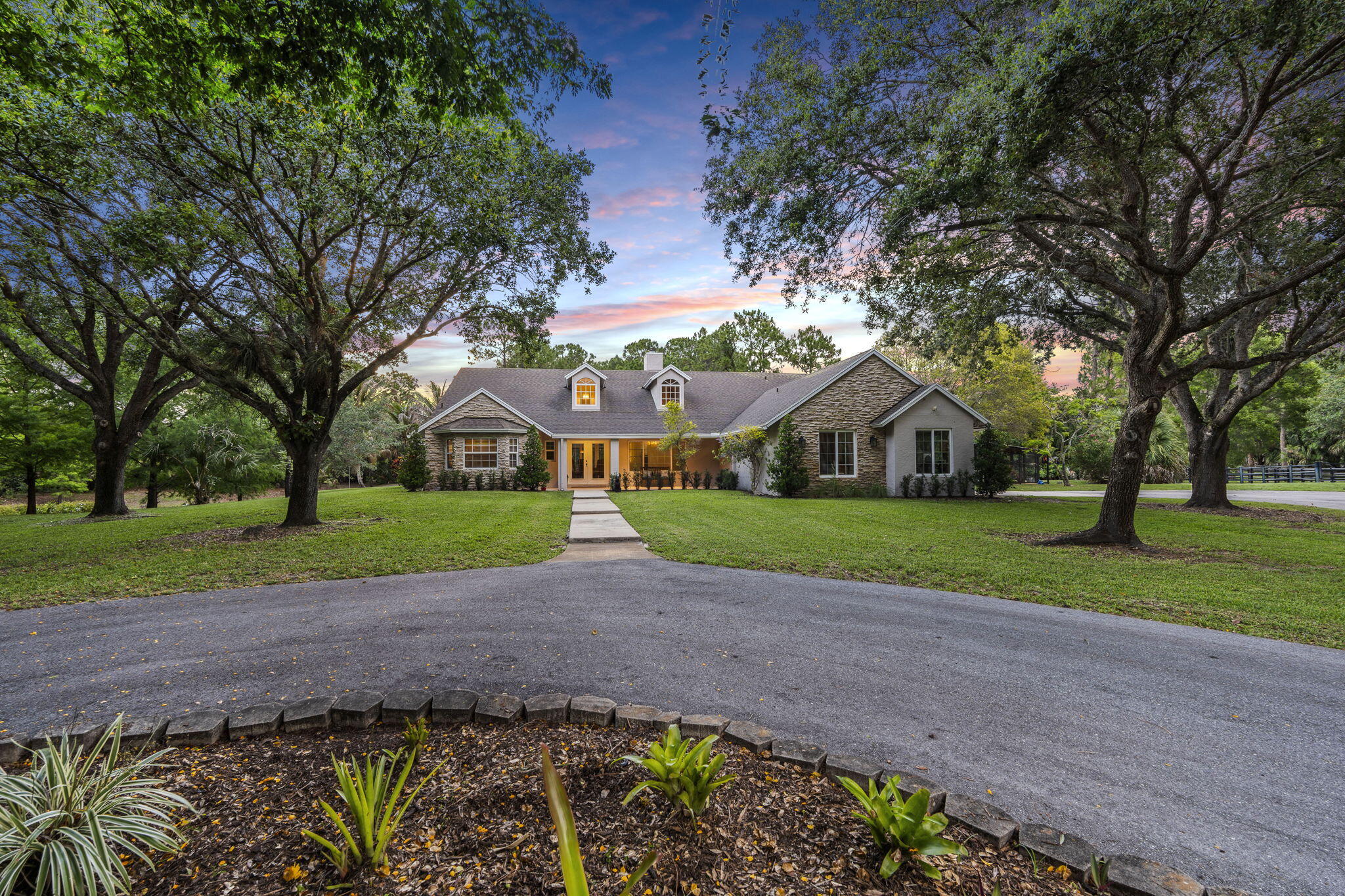 FOX TRAIL - Residential