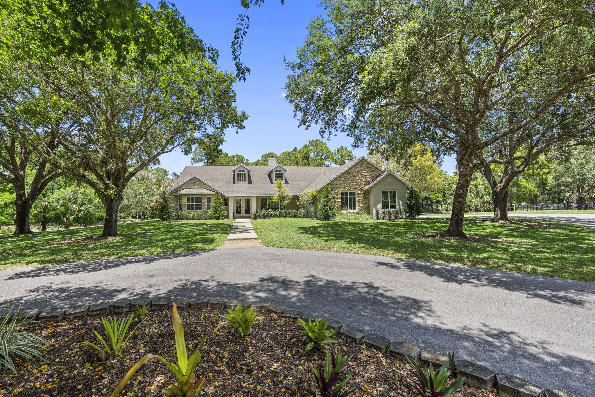 FOX TRAIL - Residential