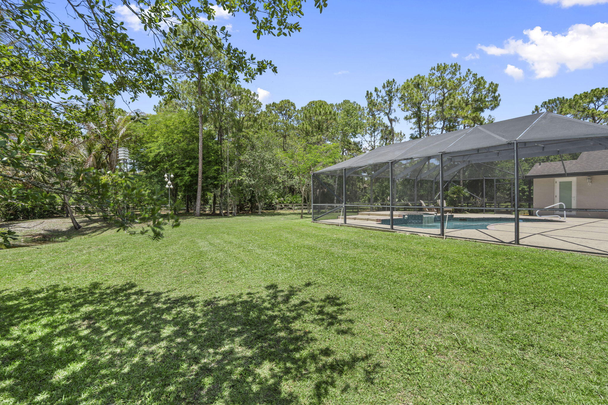FOX TRAIL - Residential